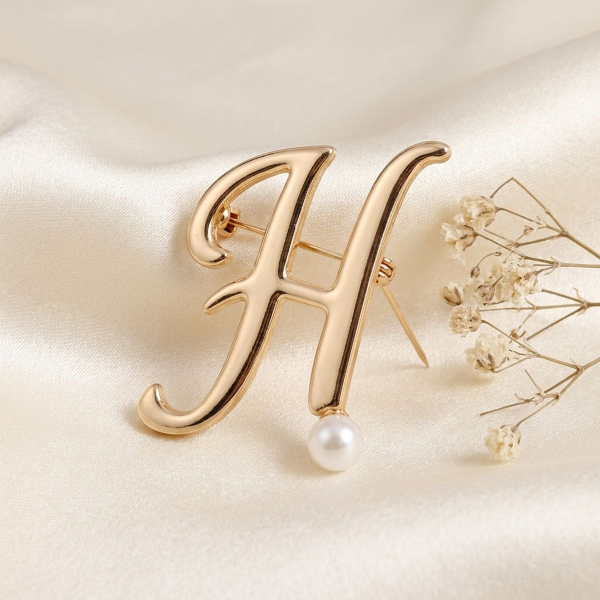 Gold Cursive H Initial Letter Pearl Brooch Pin