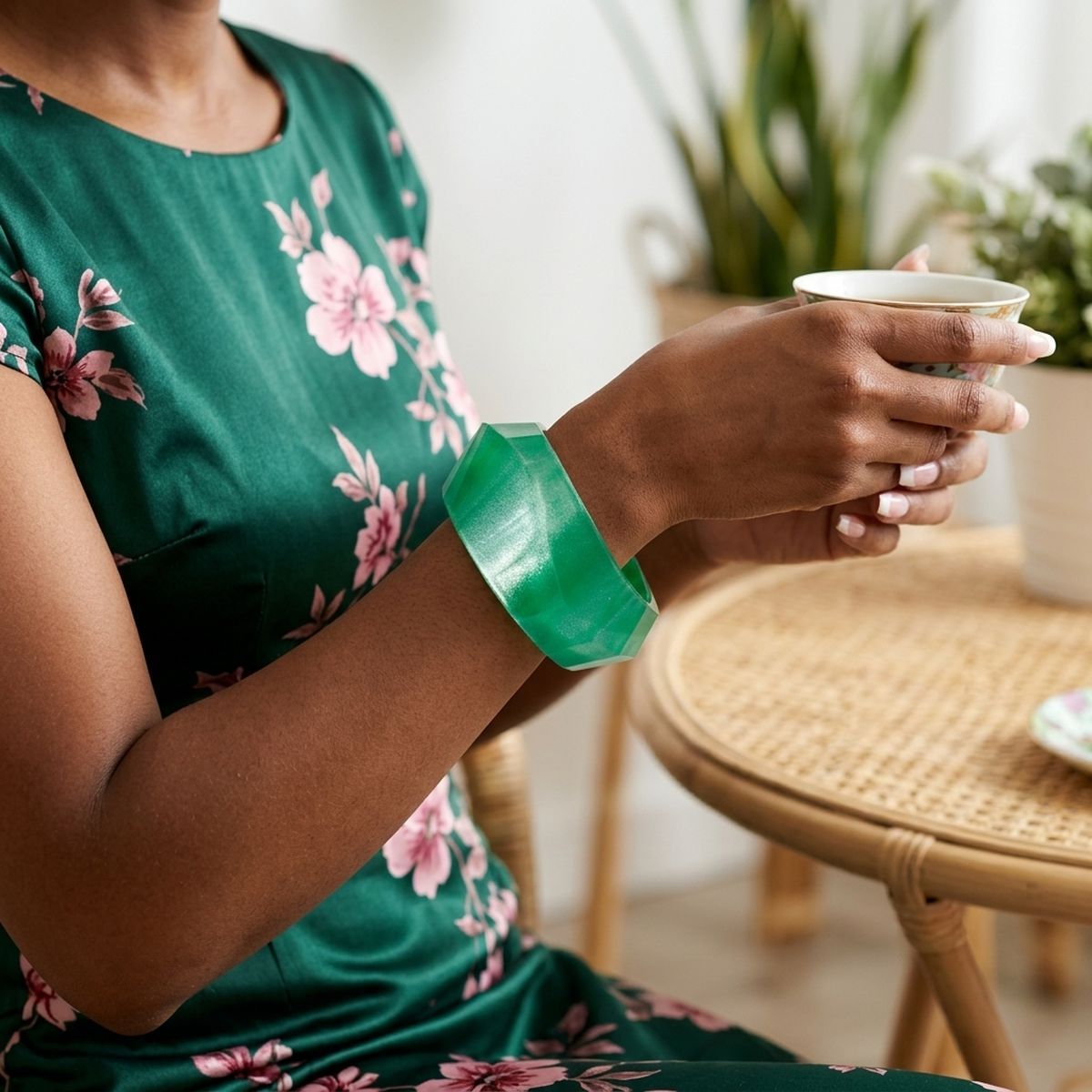 Bangle Retro Green Shimmer Prism Chunky Bracelet