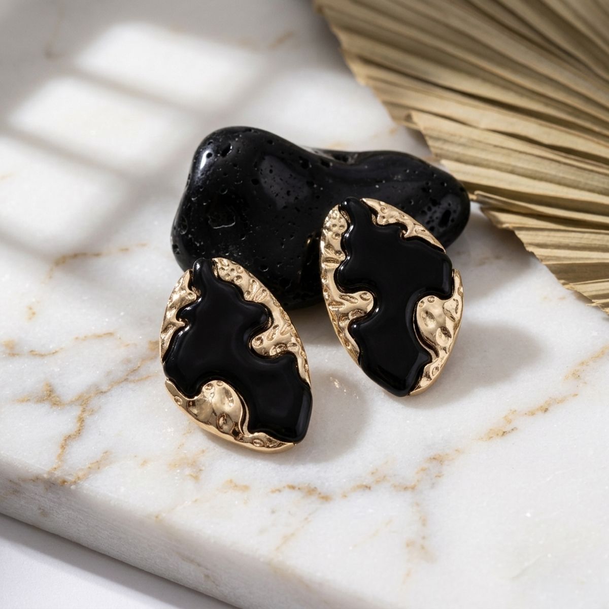 Stud Black and Gold Molten Metal Retro Earrings