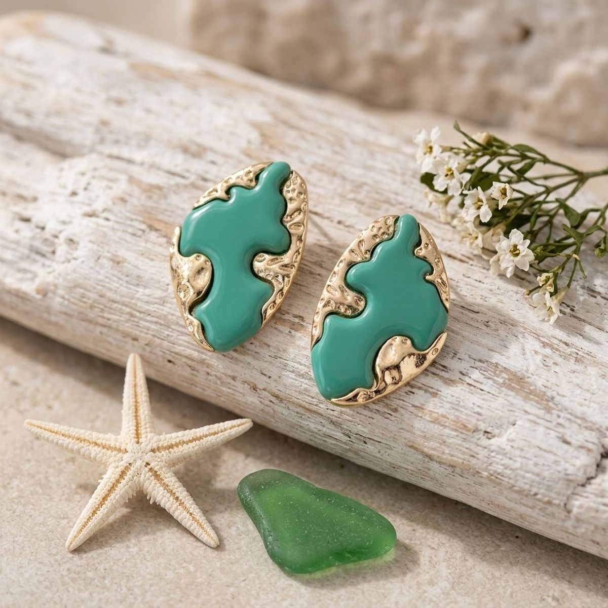 Stud Green and Gold Molten Metal Retro Earrings