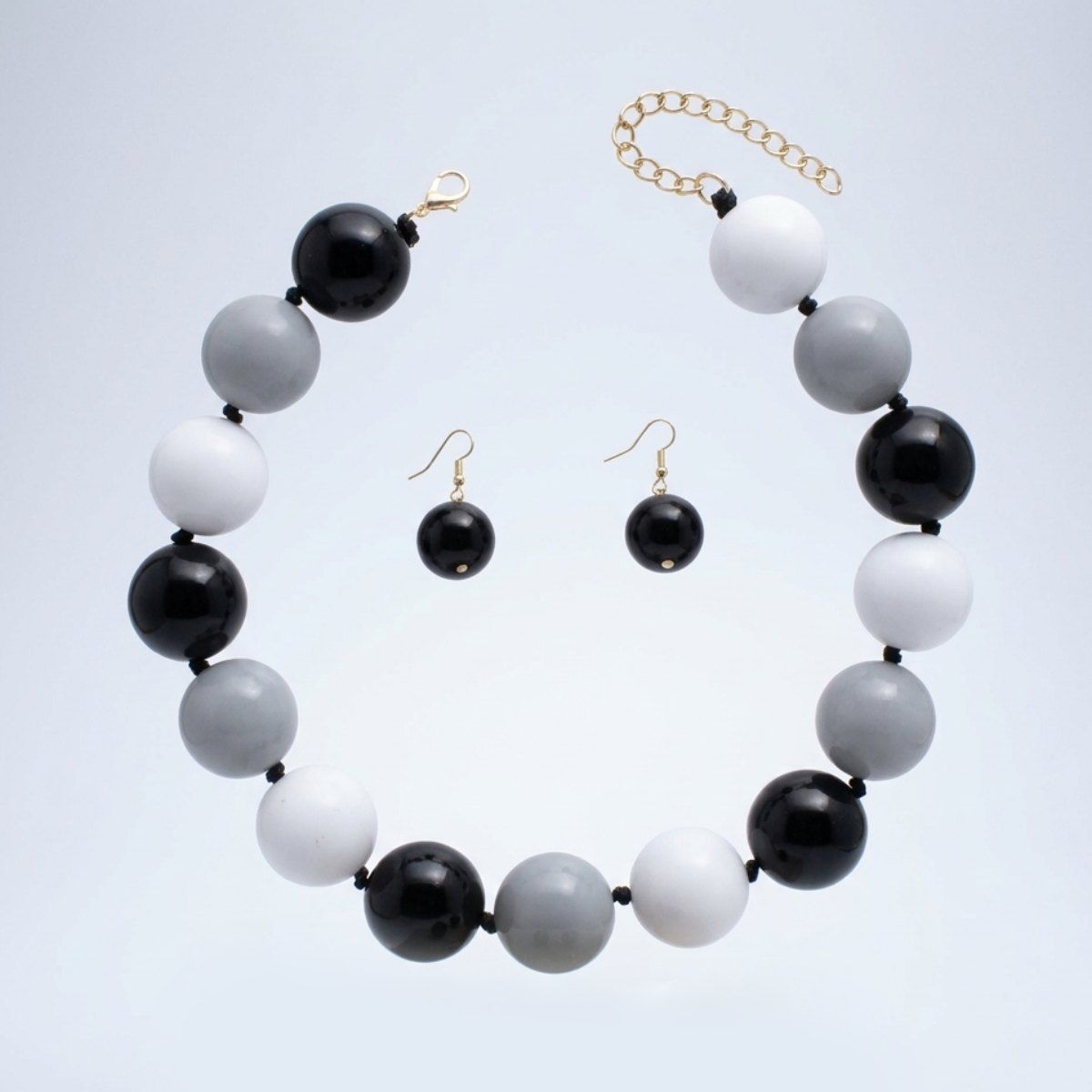 Mod Style Tricolor Black Tone Chunky Bead Necklace