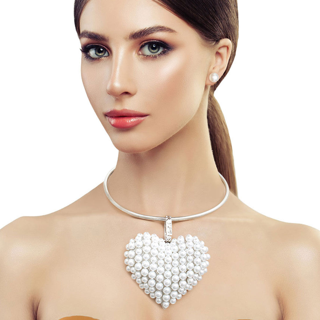 Pendant White Pearl Domed Heart Chunky Necklace