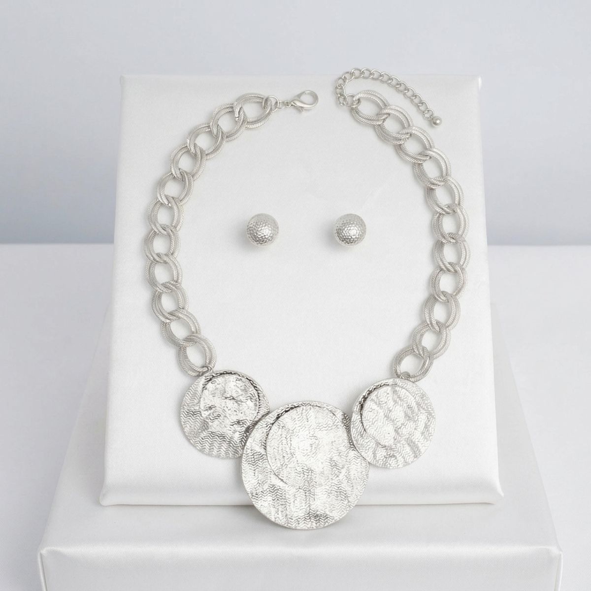 Bib Silver Wavy Stacked Discs Double Link Necklace