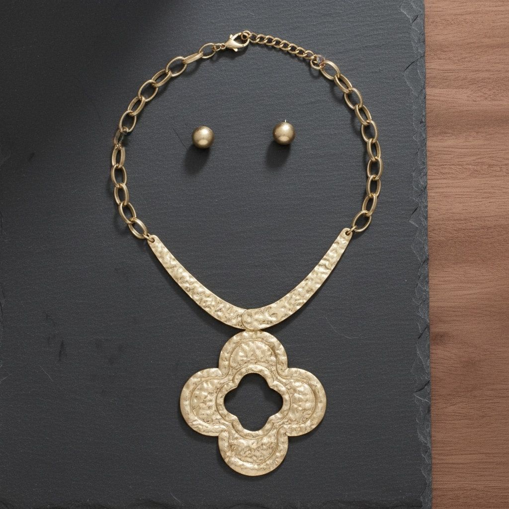 Pendant Matte Gold Hammered Quatrefoil Necklace