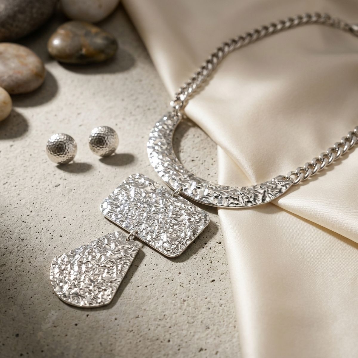 Pendant Geometric Silver Diamond Cut Chain Necklace