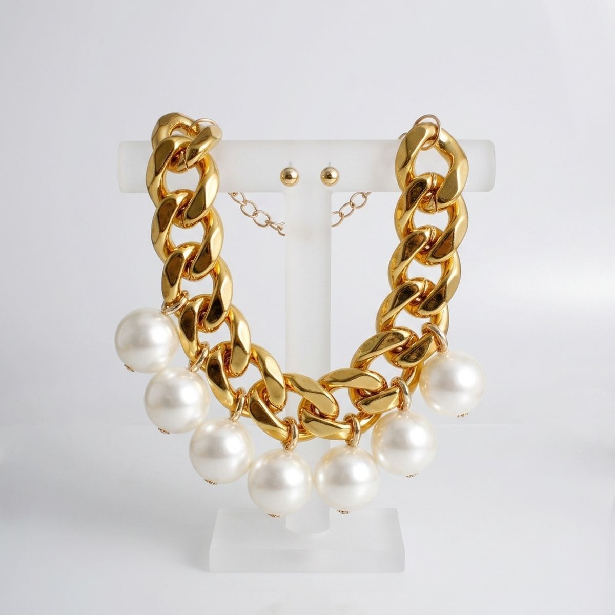 Ultra Chunky Gold Chain Necklace with Pearls