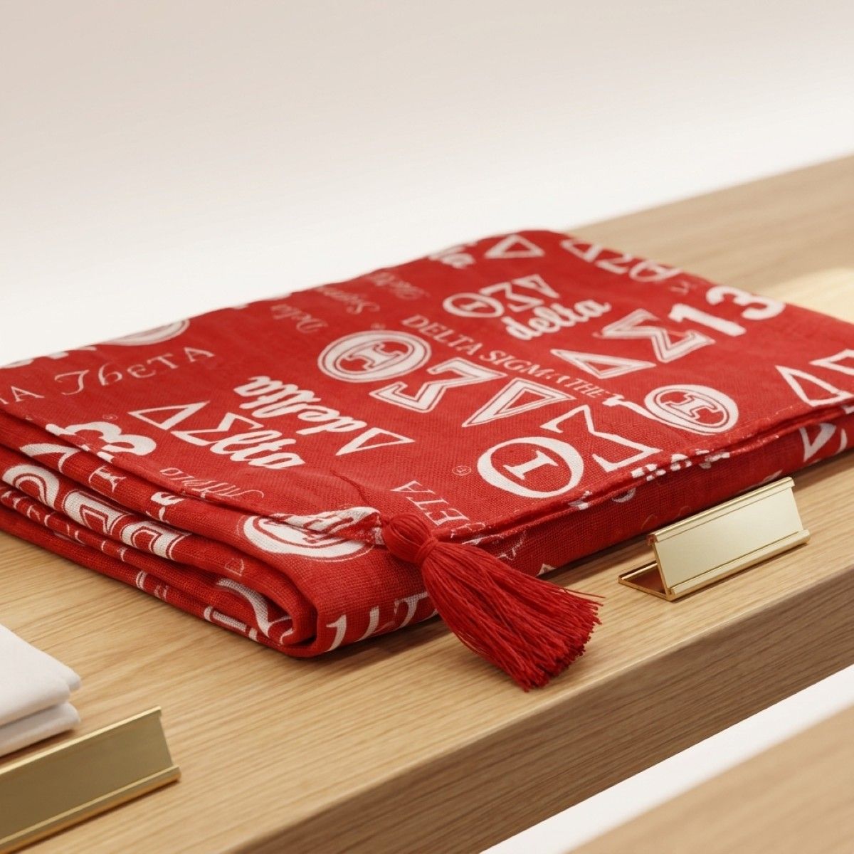 DST Red and White Graphic Print Viscose Kimono