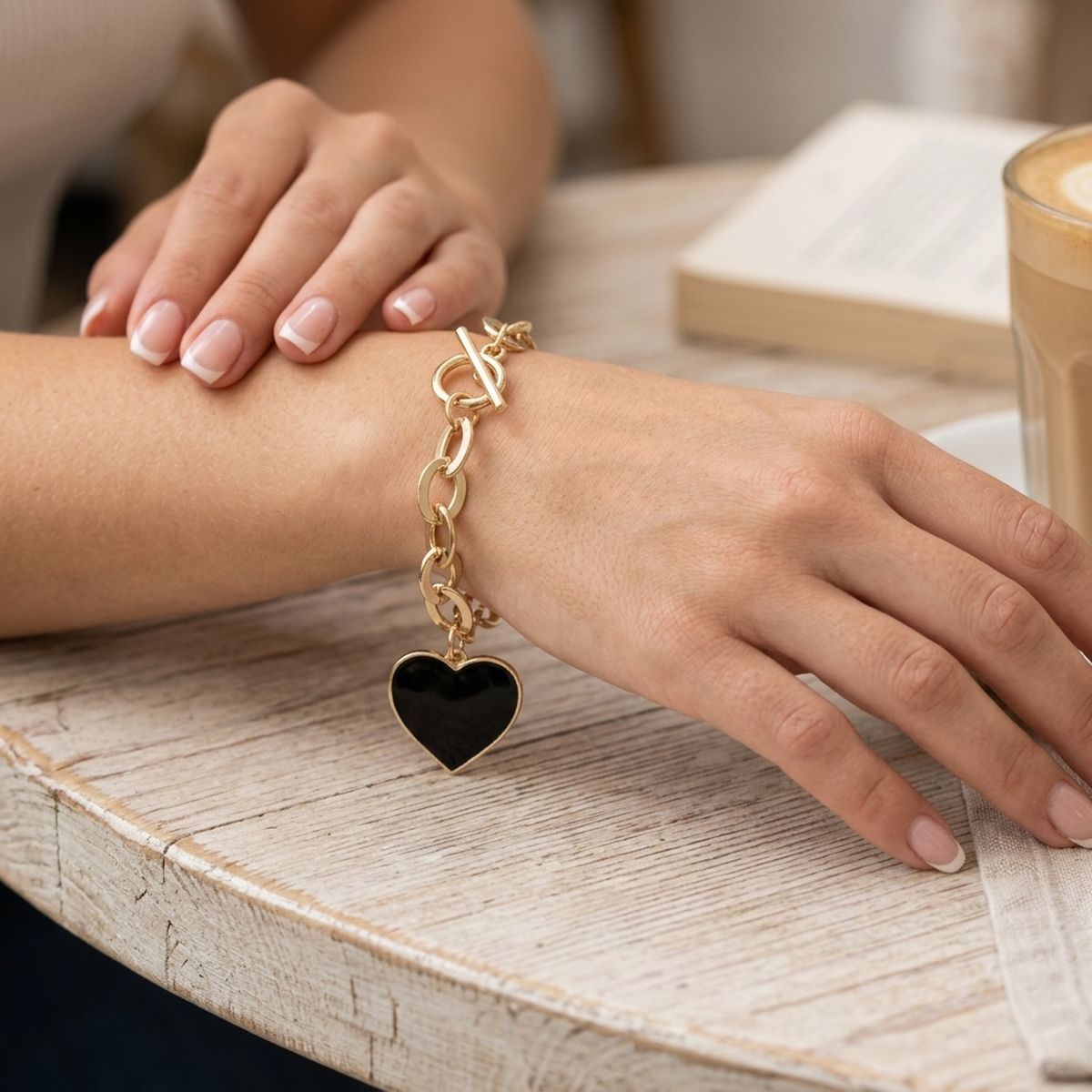 Black Heart Charm Gold Oval Chain Bracelet