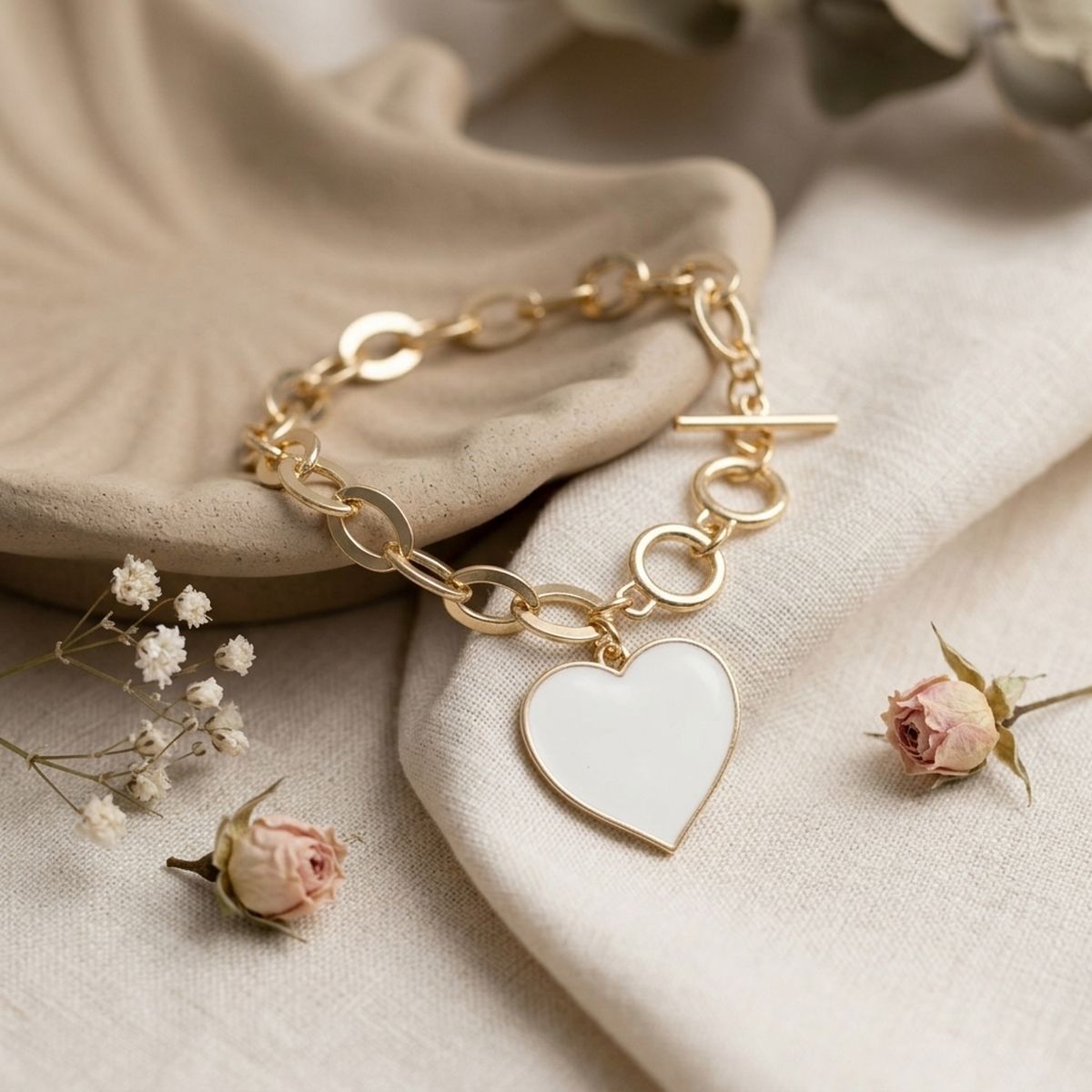 Cream Heart Charm Gold Oval Chain Bracelet