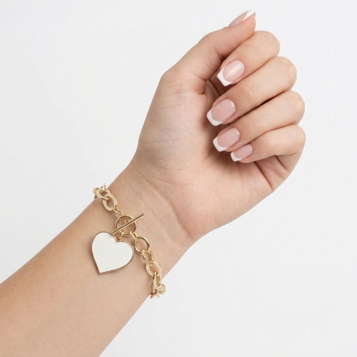 Cream Heart Charm Gold Oval Chain Bracelet