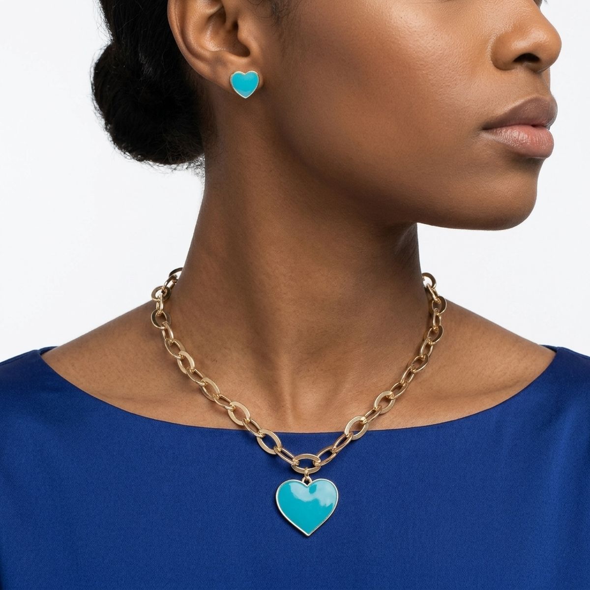 Turquoise Heart Pendant Gold Oval Chain Necklace
