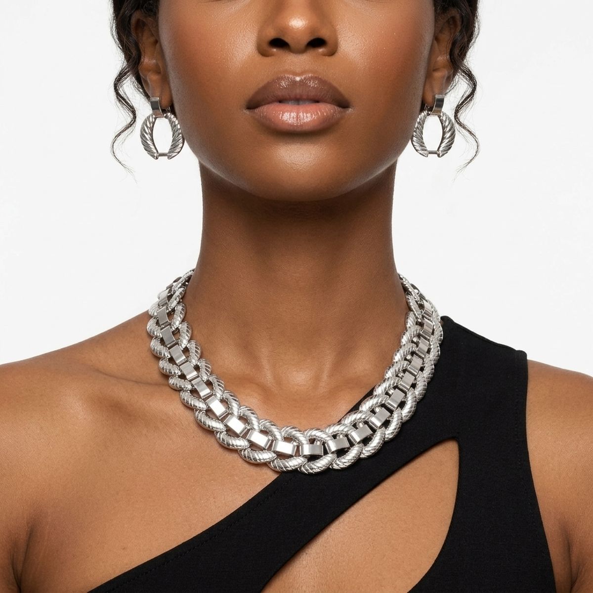 Silver Textured Overlapping Link Chain Necklace